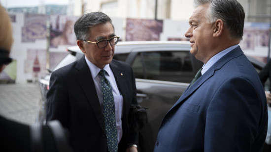Orbán Viktor a Suzuki vezérigazgatójával tárgyalt